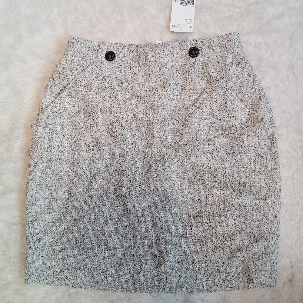 H&M Women's Beige Back Zip Pockets Straight Pencil Skirt Size: 4 - Picture 2 of 6